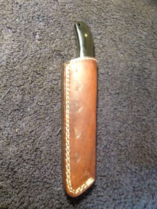 Hand Made Damascus Steel Knife