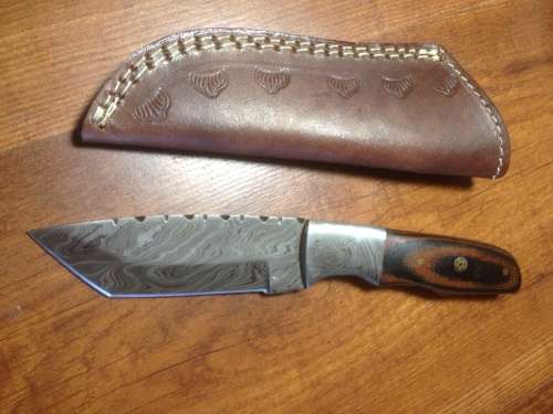 Hand Made Damascus Steel Hunting Knife-NO RESERVE AUCTION !!!