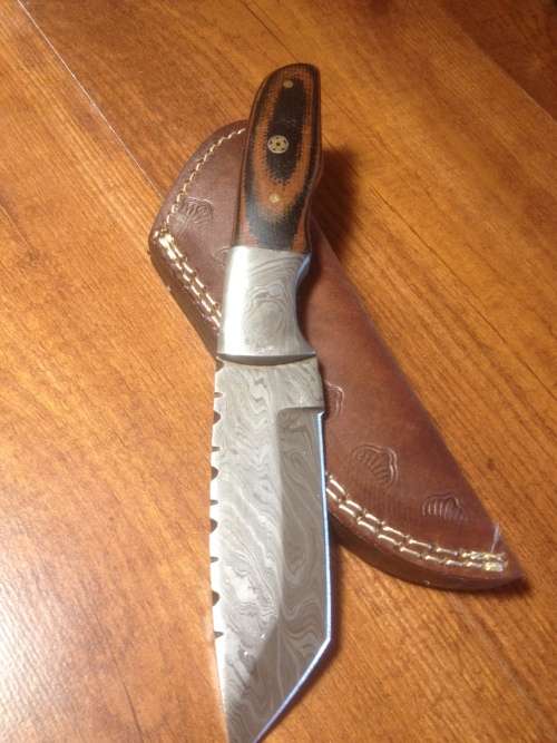 Hand Made Damascus Steel Hunting Knife-NO RESERVE AUCTION !!!