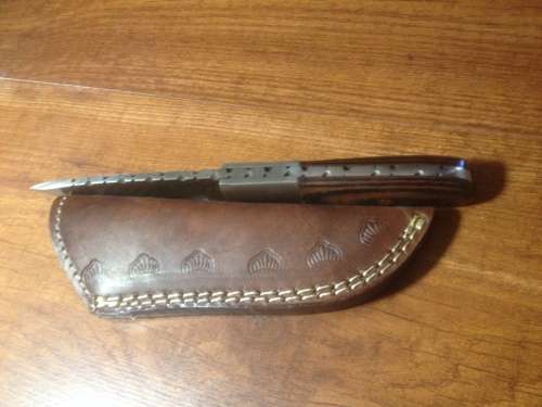 Hand Made Damascus Steel Hunting Knife-NO RESERVE AUCTION !!!