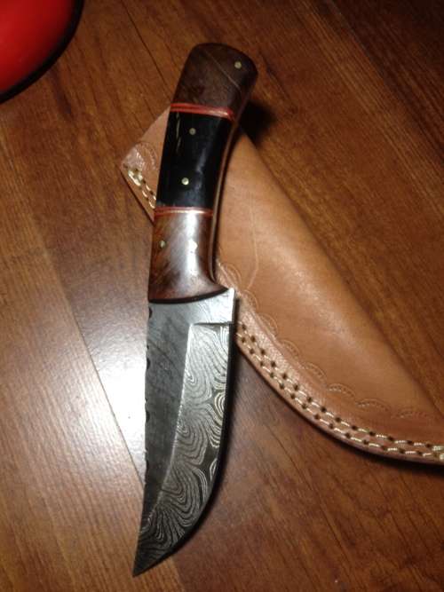 Hand Made Damascus Steel Hunting Knife-NO RESERVE AUCTION !!!