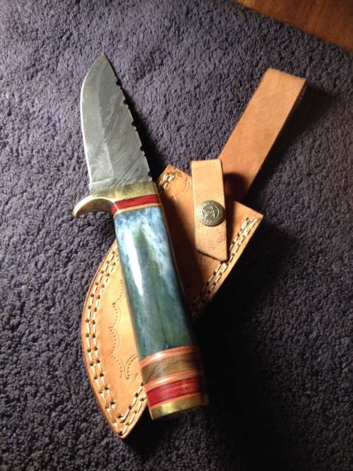 Hand Made Damascus Steel Hunting Knife-NO RESERVE AUCTION !!!