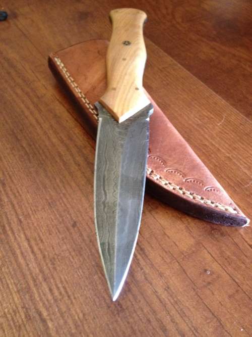Hand Made Damascus Steel Dagger-NO RESERVE AUCTION