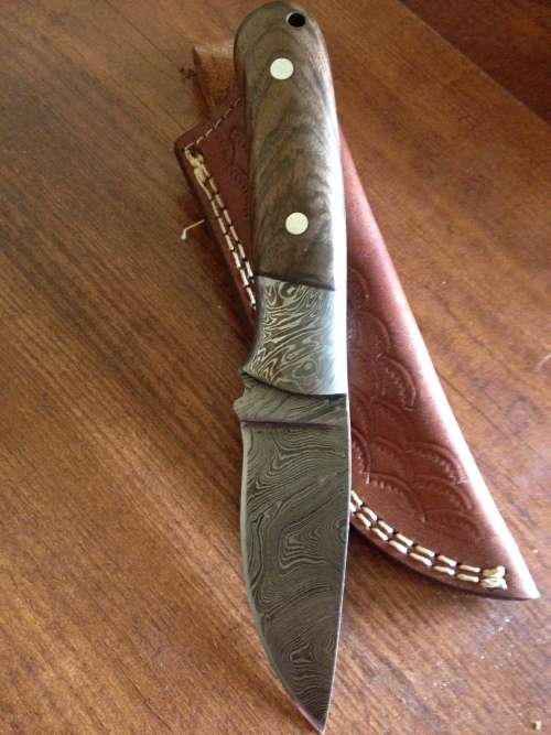 Hand Made Damascus Steel Hunting Knife-NO RESERVE AUCTION !!!