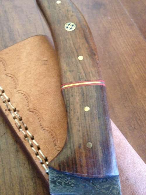 Hand Made Damascus Steel Hunting Knife-NO RESERVE AUCTION !!!