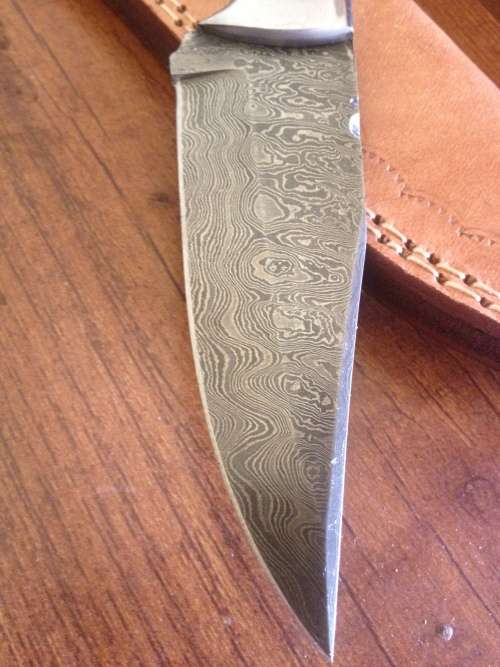 Handmade Damascus Steel Hunting Knife