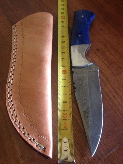Handmade Damascus Steel Hunting Knife