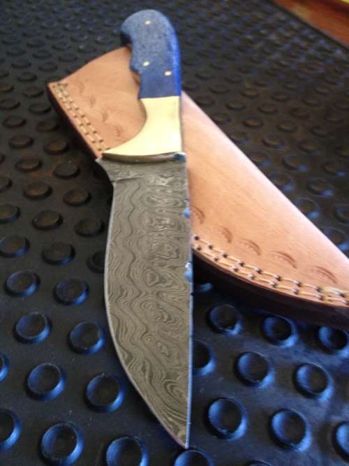 Handmade Damascus Steel Hunting Knife