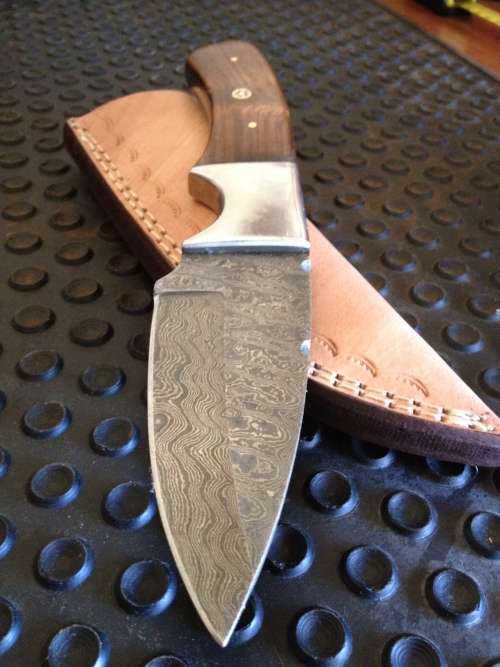 Handmade Damascus Steel Hunting Knife