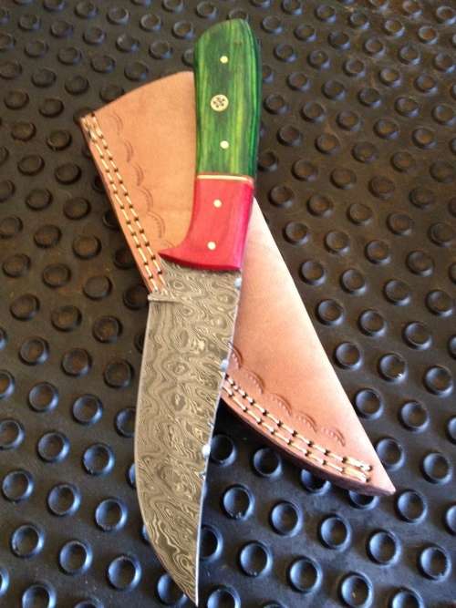 Handmade Damascus Steel Hunting Knife