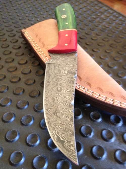 Handmade Damascus Steel Hunting Knife