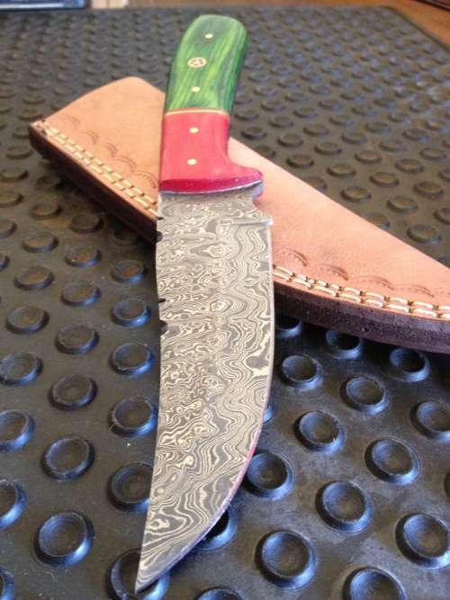 Handmade Damascus Steel Hunting Knife