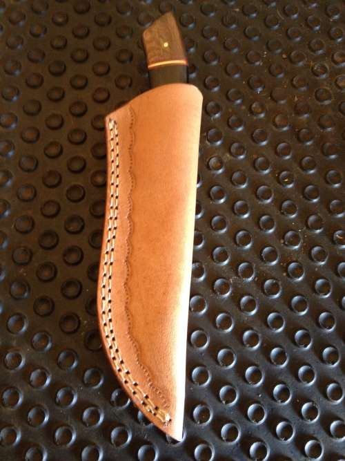 HANDMADE DAMASCUS STEEL HUNTING KNIFE !!!