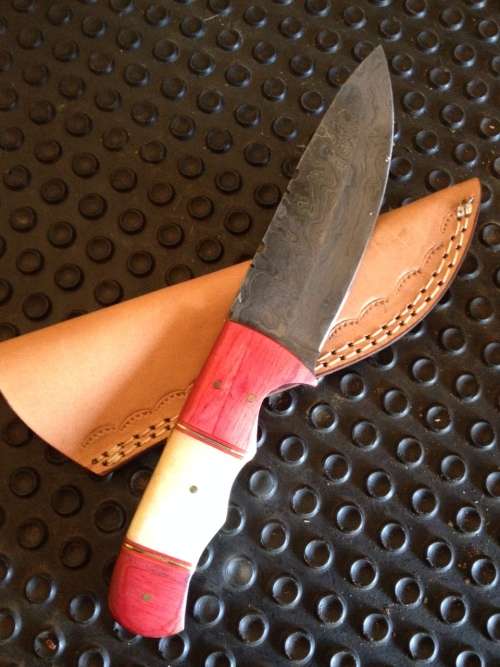HANDMADE DAMASCUS STEEL HUNTING KNIFE !!!