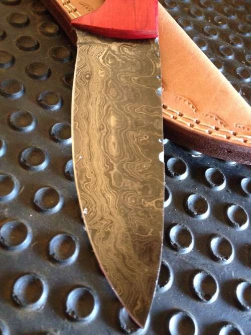 HANDMADE DAMASCUS STEEL HUNTING KNIFE !!!