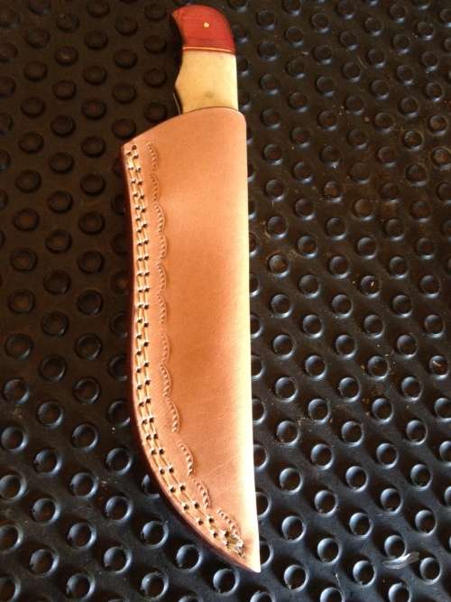 HANDMADE DAMASCUS STEEL HUNTING KNIFE !!!
