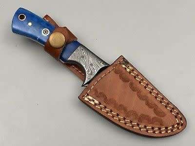SMALL HANDMADE DAMASCUS STEEL SKINNING KNIFE !!!