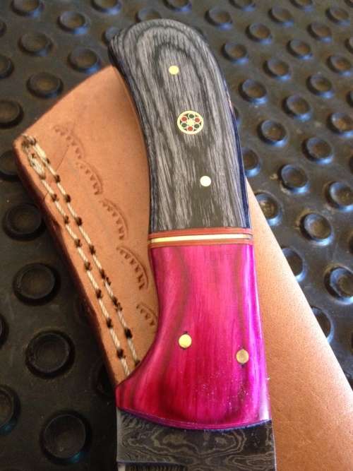 HANDMADE DAMASCUS STEEL HUNTING KNIFE !!!