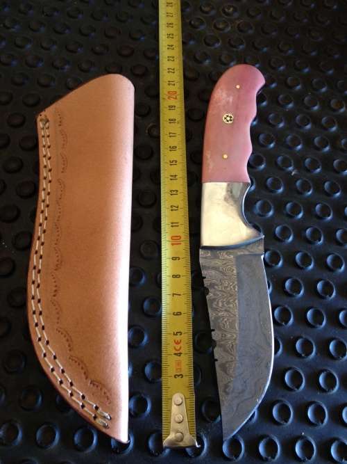 HANDMADE DAMASCUS STEEL HUNTING KNIFE !!!