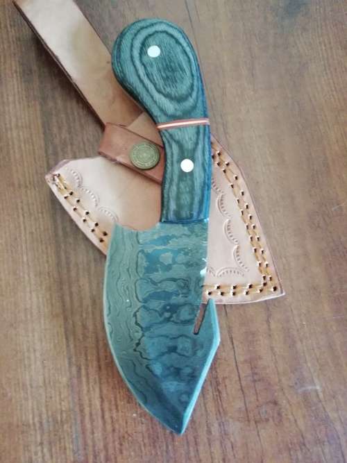 HANDMADE DAMASCUS STEEL SKINNING KNIFE !!!