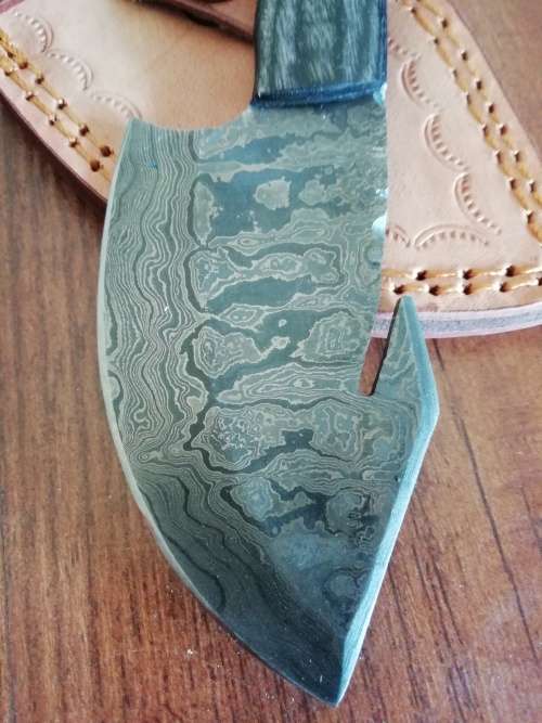 HANDMADE DAMASCUS STEEL SKINNING KNIFE !!!