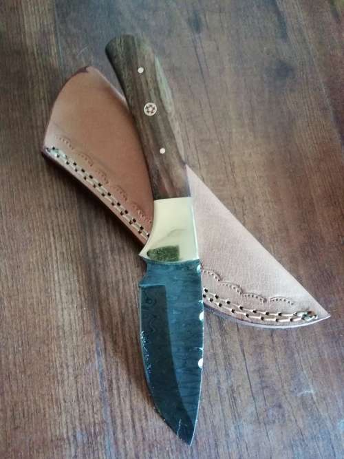 HANDMADE DAMASCUS STEEL HUNTING KNIFE !!!