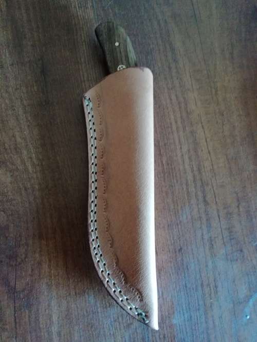 HANDMADE DAMASCUS STEEL HUNTING KNIFE !!!