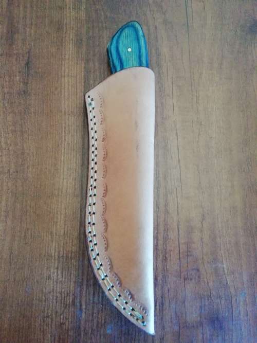 HANDMADE DAMASCUS STEEL HUNTING KNIFE !!!