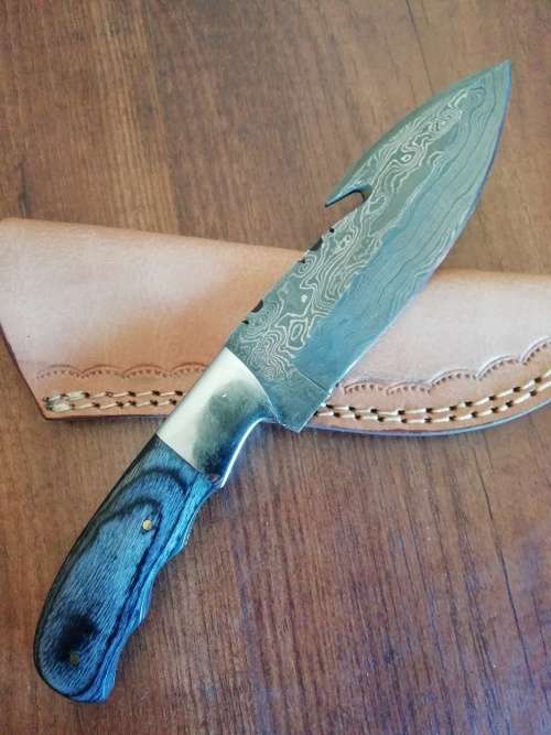 HANDMADE DAMASCUS STEEL HUNTING KNIFE !!!