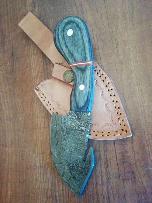 HANDMADE DAMASCUS STEEL SKINNING KNIFE !!!