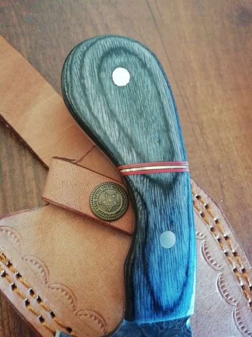HANDMADE DAMASCUS STEEL SKINNING KNIFE !!!