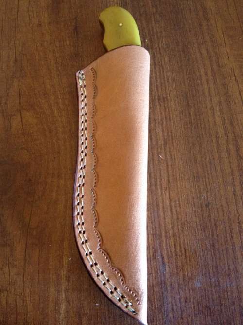 HANDMADE DAMASCUS STEEL HUNTING KNIFE !!!
