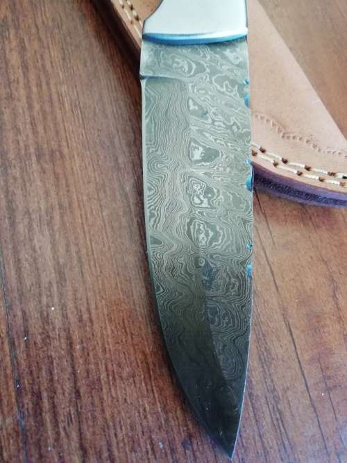 HANDMADE DAMASCUS STEEL HUNTING KNIFE !!!
