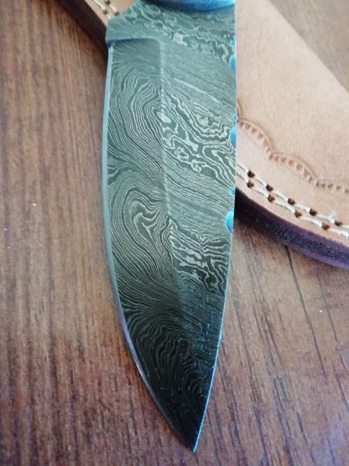 HANDMADE DAMASCUS STEEL HUNTING KNIFE !!!