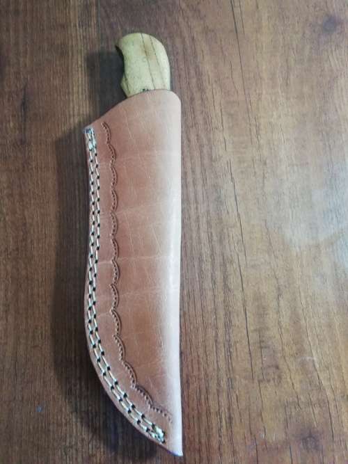HANDMADE DAMASCUS STEEL HUNTING KNIFE !!!