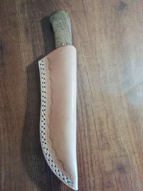 HANDMADE DAMASCUS STEEL HUNTING KNIFE !!!