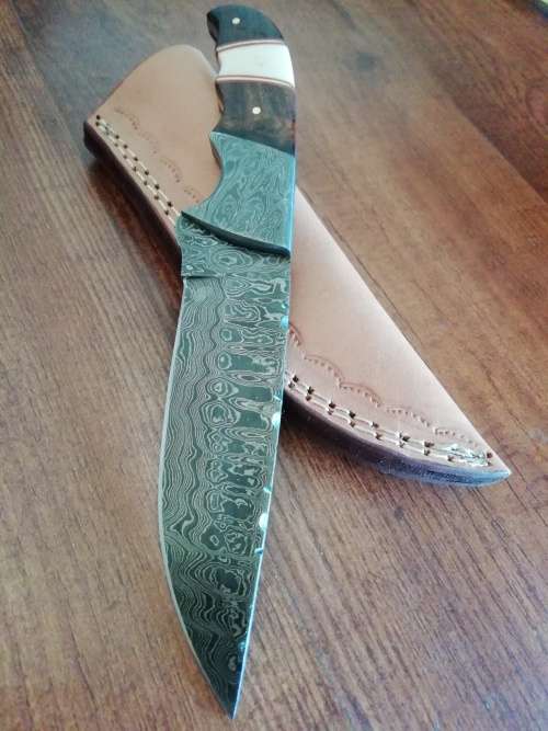 Handmade Damascus Steel Hunting Knife !!!