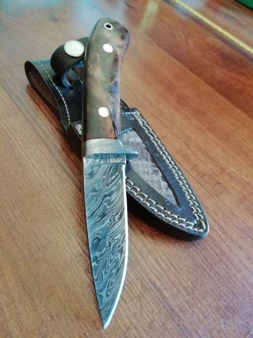 Small Handmade Damascus Steel Hunting Knife !!!