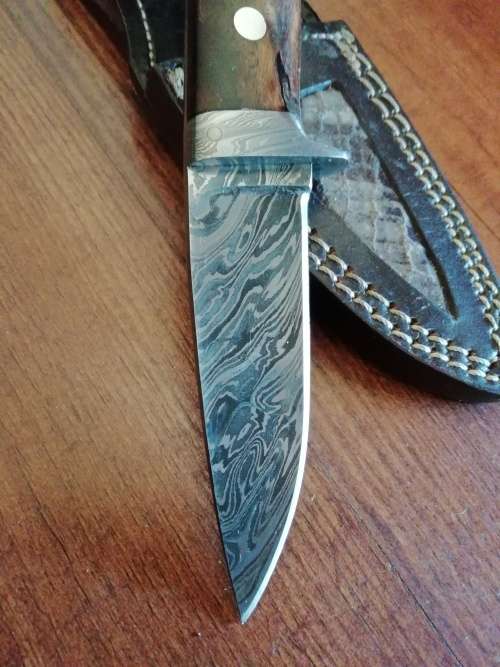 Small Handmade Damascus Steel Hunting Knife !!!