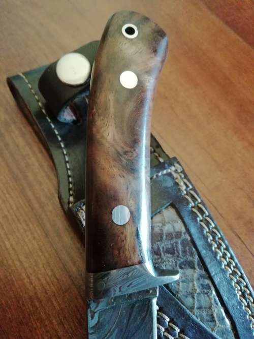 Small Handmade Damascus Steel Hunting Knife !!!