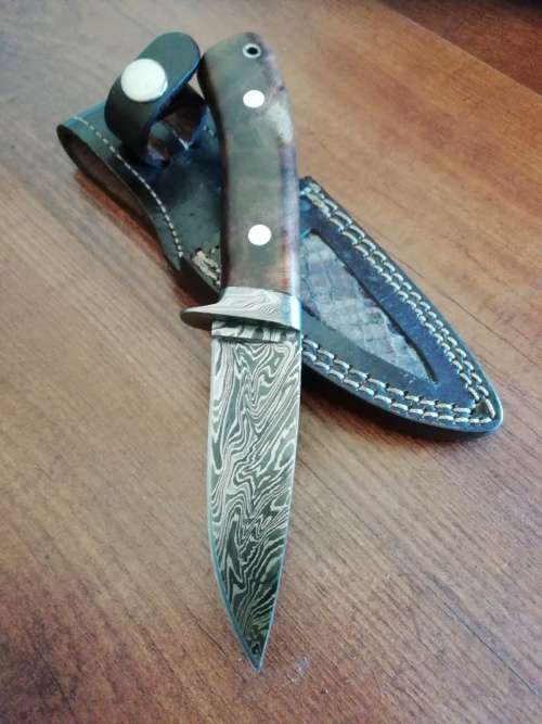 Small Handmade Damascus Steel Hunting Knife !!!
