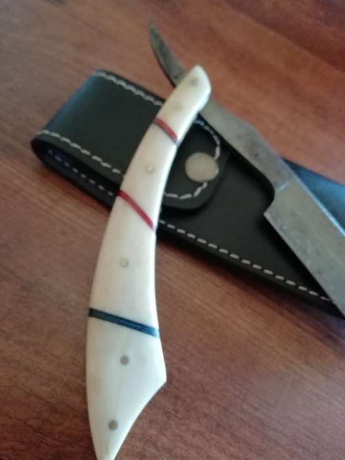 HANDMADE DAMASCUS STEEL CUT THROAT RAZOR !!!