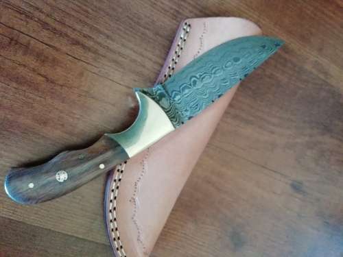 HANDMADE DAMASCUS STEEL HUNTING KNIFE
