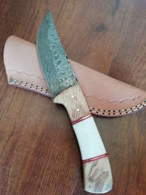 HANDMADE DAMASCUS STEEL HUNTING KNIFE