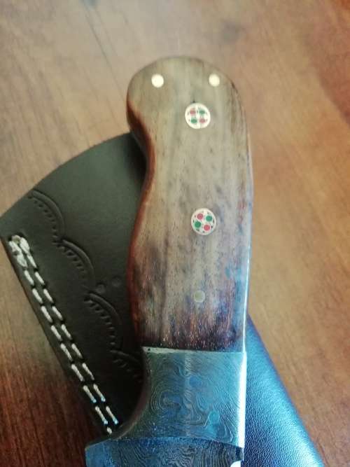 HANDMADE DAMASCUS STEEL HUNTING KNIFE !!!