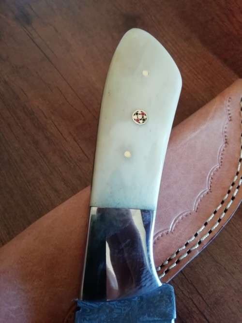 HANDMADE DAMASCUS STEEL HUNTING KNIFE !!!
