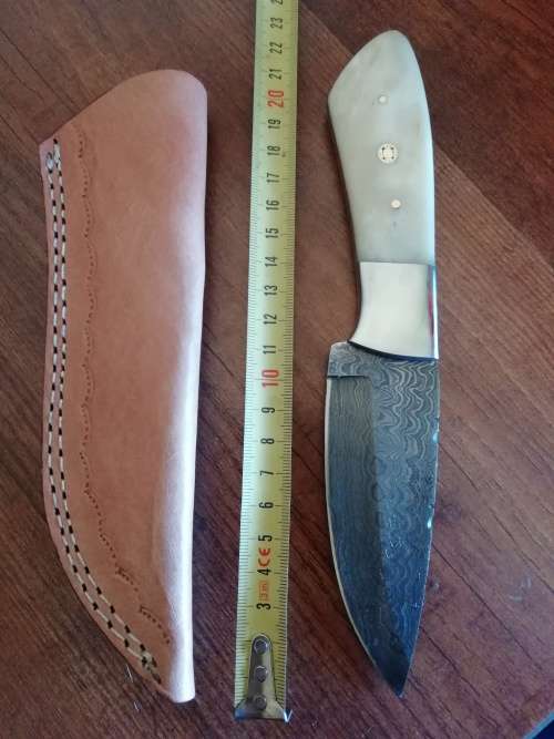 HANDMADE DAMASCUS STEEL HUNTING KNIFE !!!