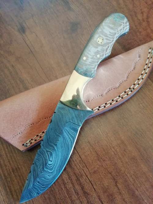 HANDMADE DAMASCUS STEEL HUNTING KNIFE !!!