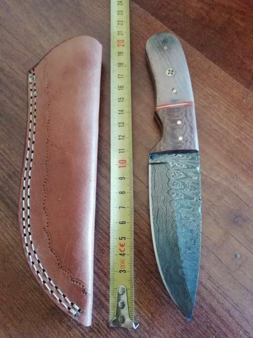 HANDMADE DAMASCUS STEEL HUNTING KNIFE !!!