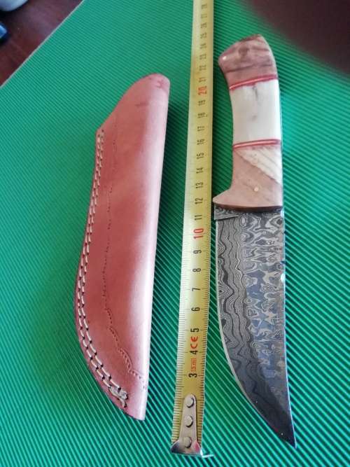 HANDMADE DAMASCUS STEEL HUNTING KNIFE !!!
